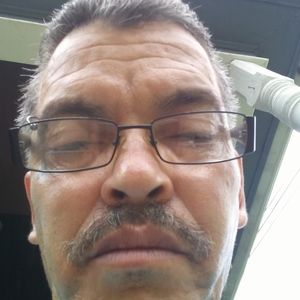 Meet your Posher, Ernest